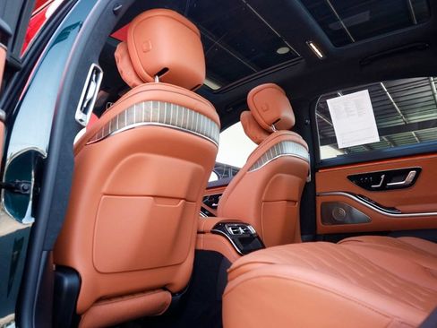 Used 2023 Mercedes-Benz S 580 4MATIC Sedan image 40