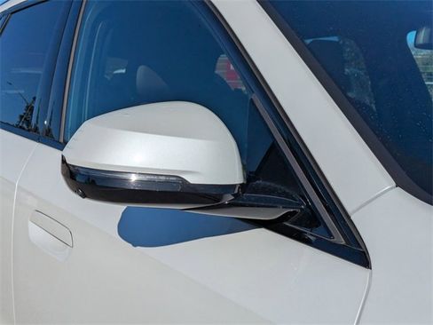 Used 2023 BMW X1 xDrive28i w/ Premium Package image 12