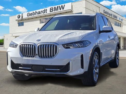 New 2026 BMW X5 xDrive50e AWD/4WD image 3