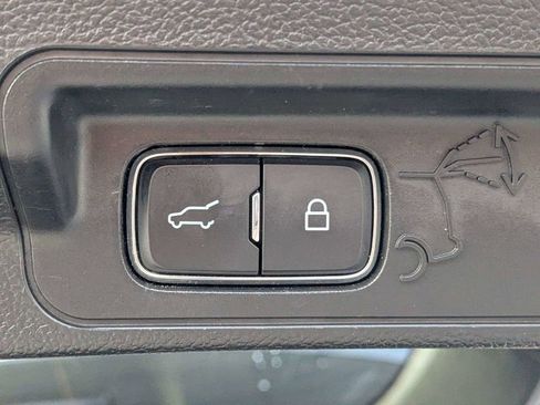 Used 2023 Ford Explorer XLT w/ Equipment Group 202A image 14