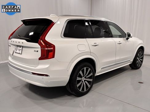 Certified 2025 Volvo XC90 B6 Plus image 6