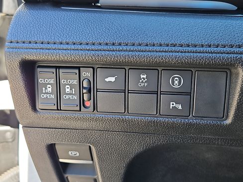 Used 2023 Honda Odyssey Touring image 27