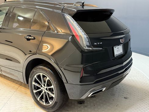 Certified 2024 Cadillac XT4 Sport image 23