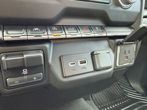 Used 2023 GMC Sierra 1500 Pro w/ Graphite Edition image 23