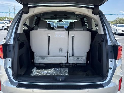 New 2026 Honda Odyssey Touring image 16