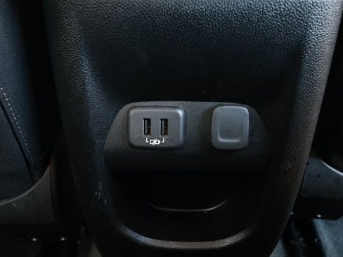 Used 2021 Chevrolet Colorado LT w/ Redline Special Edition RWD image 26