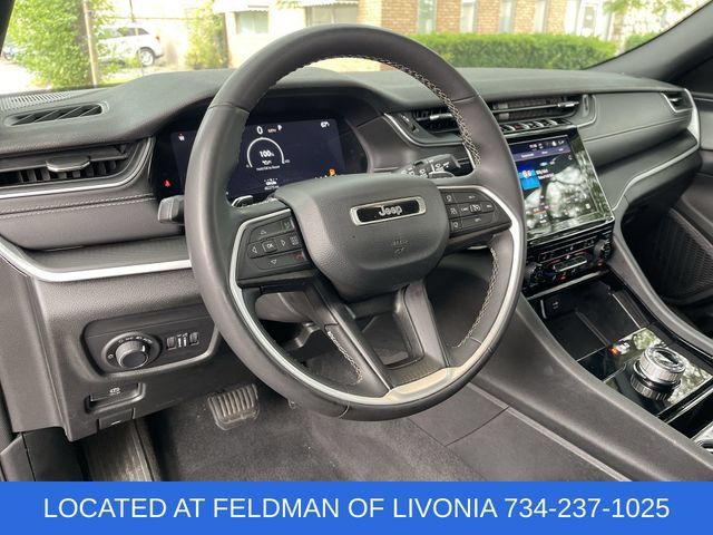 Used 2023 Jeep Grand Cherokee L Laredo AWD/4WD image 10