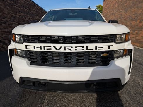 Used 2022 Chevrolet Silverado 1500 Custom AWD/4WD image 34