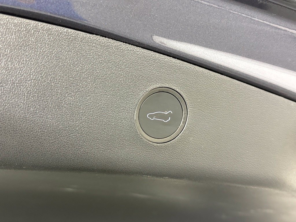 Used 2023 Tesla Model 3 Standard Range RWD image 37