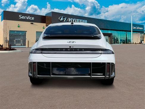 New 2025 Hyundai Ioniq 6 SE image 6