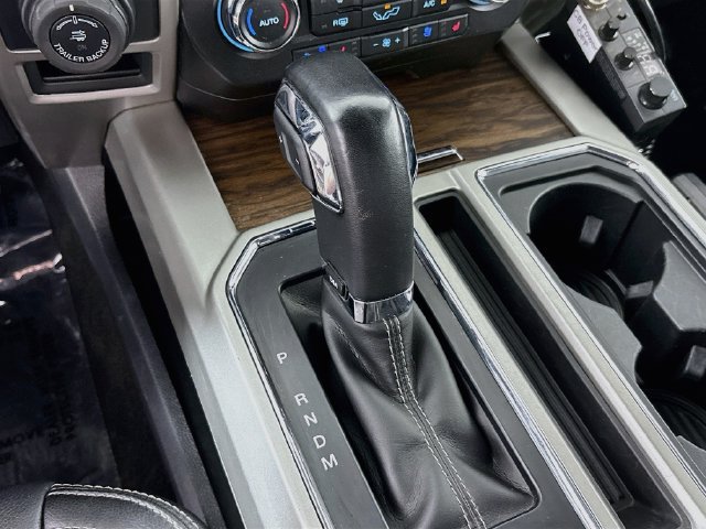 Used 2019 Ford F150 Lariat w/ Trailer Tow Package AWD/4WD image 17