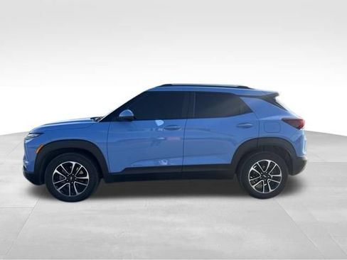 Used 2024 Chevrolet TrailBlazer LT w/ LT Cold Weather Package FWD image 6