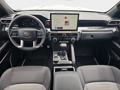 Used 2025 Toyota Tacoma TRD Sport AWD/4WD image 10