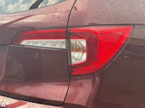 Used 2021 Honda Pilot EX image 10