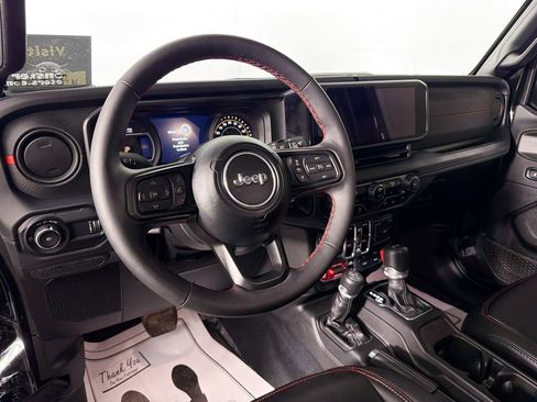 Used 2024 Jeep Wrangler Unlimited Rubicon image 9