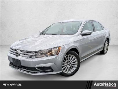 Used 2017 Volkswagen Passat 1.8T SE