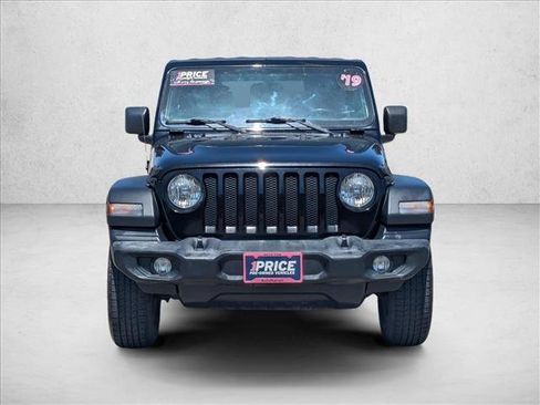Used 2019 Jeep Wrangler Unlimited Sport S AWD/4WD image 2