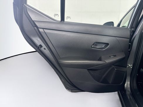 Used 2024 Nissan Sentra SV FWD image 25