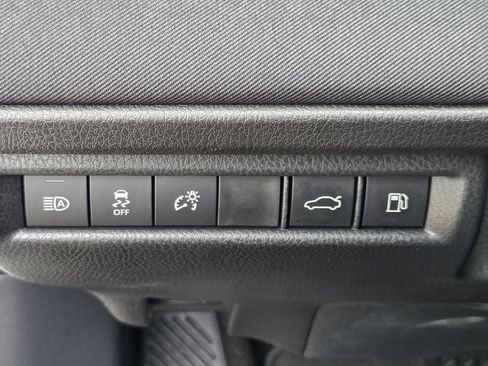 Used 2026 Toyota Camry LE FWD image 25