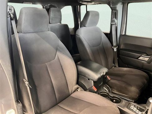 Used 2014 Jeep Wrangler Unlimited Sport w/ Connectivity Group image 15