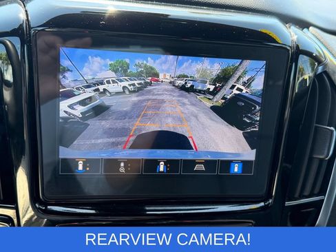 Used 2023 Chevrolet Traverse RS AWD/4WD image 19