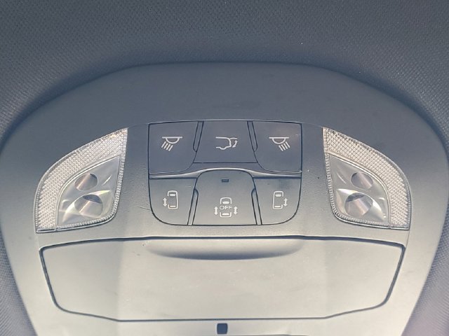 Used 2020 Chrysler Pacifica Touring-L AWD/4WD image 29