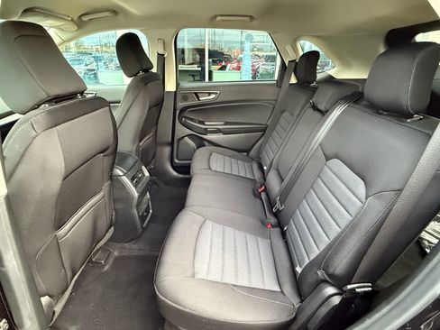 Certified 2022 Ford Edge SE image 13