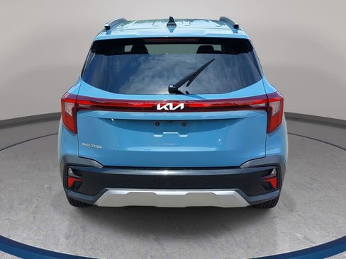 Used 2024 Kia Seltos EX FWD image 6