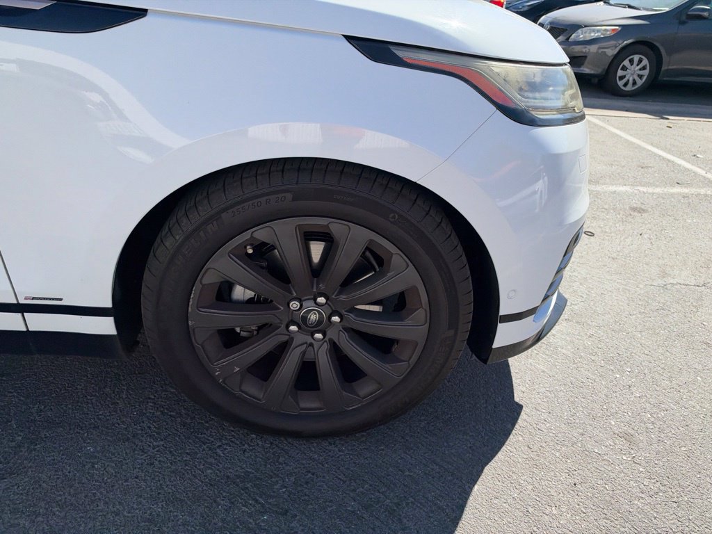 Used 2019 Land Rover Range Rover Velar R-Dynamic SE AWD/4WD image 23
