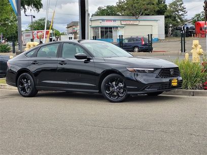 New 2025 Honda Accord SE