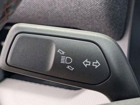 New 2025 Ford Explorer Active w/ Active Comfort Package image 33