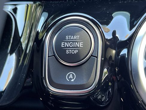 Used 2026 Mercedes-Benz GLA 250 4MATIC image 31