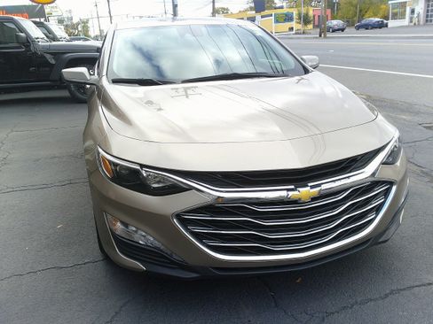 Used 2023 Chevrolet Malibu LT FWD image 13