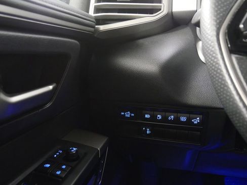 Used 2024 Toyota Tundra Limited image 22