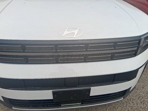 Used 2025 Hyundai Santa Fe Limited AWD/4WD image 12