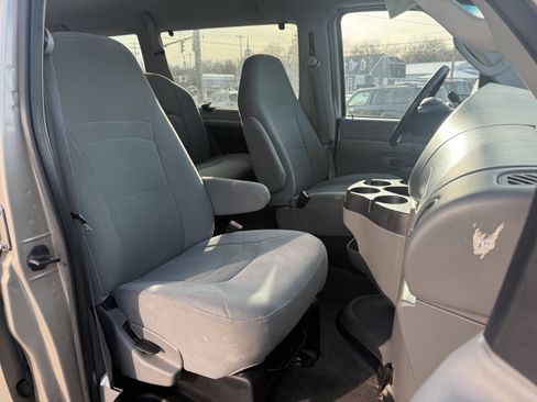 Used 2008 Ford E-350 and Econoline 350 XL image 14