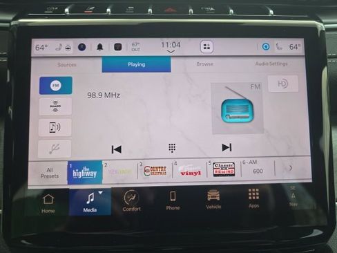 Certified 2025 Jeep Grand Cherokee L Limited w/ Black Appearance Package image 19