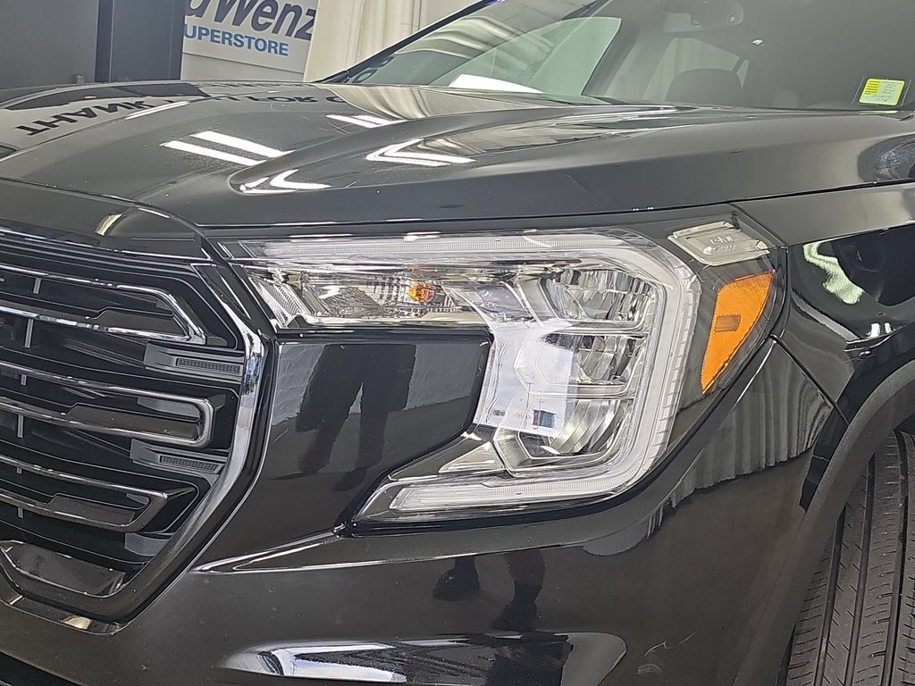 Certified 2023 GMC Terrain SLE w/ Driver Convenience Package FWD image 36