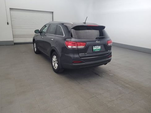 Used 2016 Kia Sorento AWD image 5