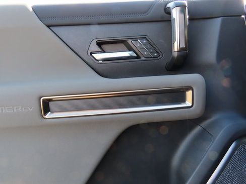 Used 2024 GMC Hummer EV 3X image 60