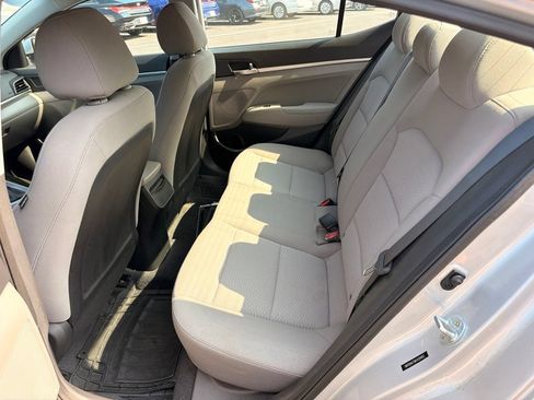 Used 2019 Hyundai Elantra Value Edition FWD image 9