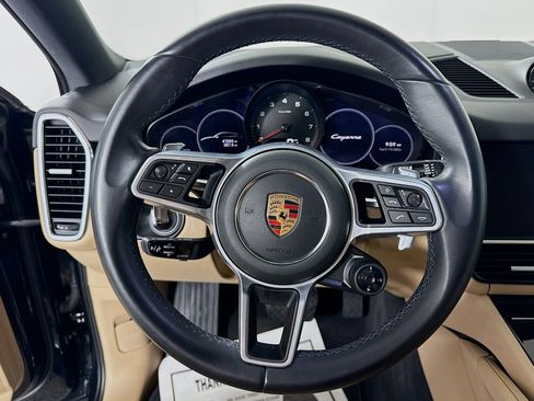 Certified 2023 Porsche Cayenne Coupe AWD/4WD image 14