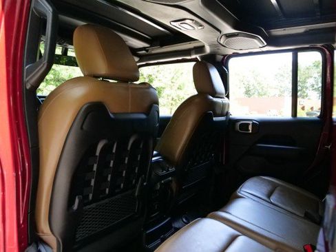 Used 2021 Jeep Wrangler Unlimited Rubicon AWD/4WD image 30