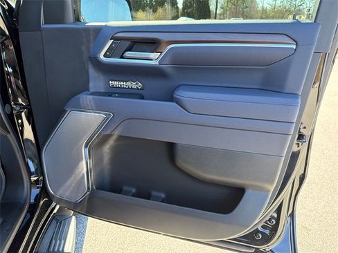 Certified 2025 Chevrolet Silverado 1500 High Country w/ Technology Package image 14