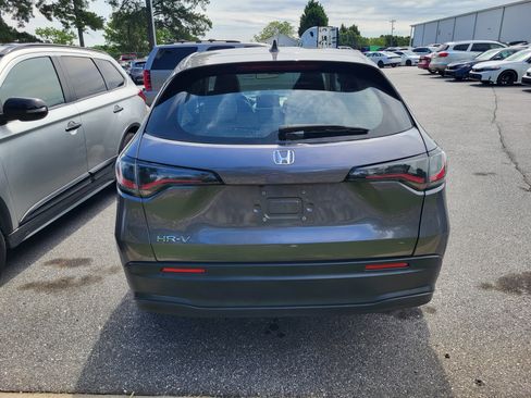 Used 2024 Honda HR-V LX image 5