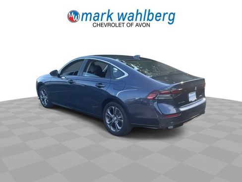 Used 2024 Honda Accord EX-L image 6