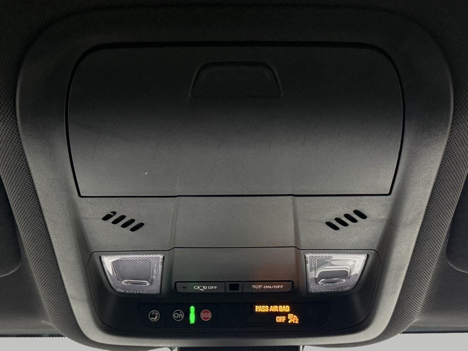 Used 2022 Chevrolet Equinox RS w/ Infotainment Package AWD/4WD image 40