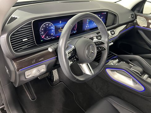 Certified 2024 Mercedes-Benz GLS 450 4MATIC image 17