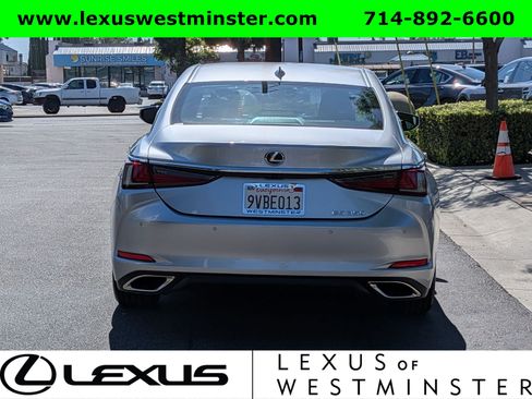 Used 2025 Lexus ES 350 w/ Premium Package FWD image 9