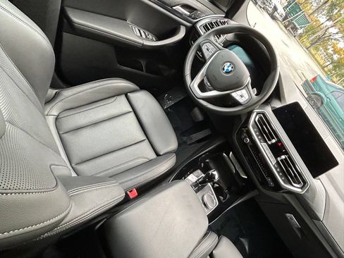 Used 2024 BMW X3 xDrive30i AWD/4WD image 9
